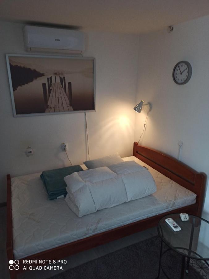 Tatjanina Garsonjera Apartment Суботица Екстериор снимка